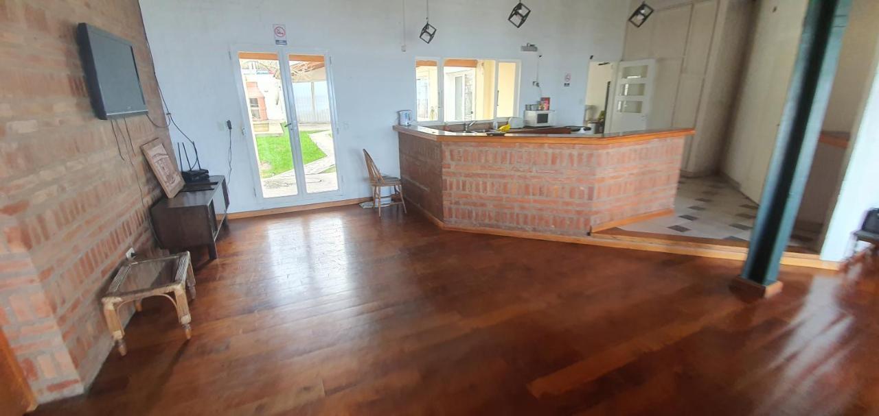 La Veleta Hotel Puerto Madryn Luaran gambar